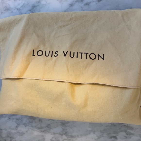 Louis Vuitton Galliera PM Monogram Shoulder Hobo Bag circa 2009 (Miami FL store) - Picture 8 of 15